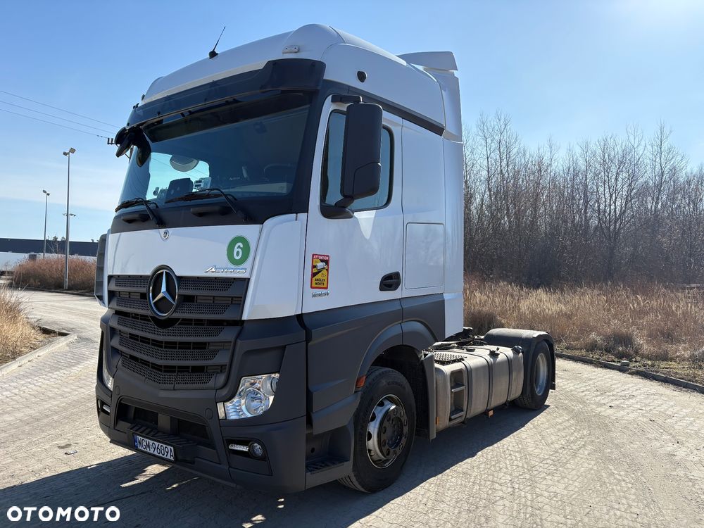 Mercedes-Benz Actros - 3