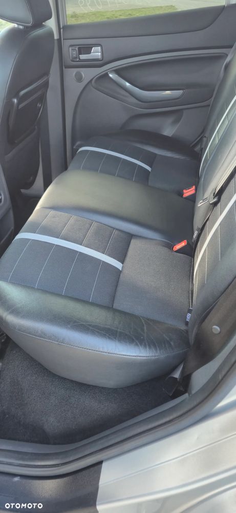 Ford Kuga 2.0 TDCi Titanium - 21