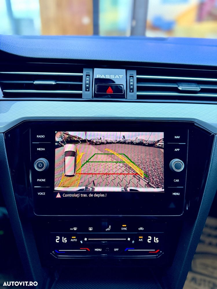 Volkswagen Passat 1.6 TDI SCR DSG Business - 8