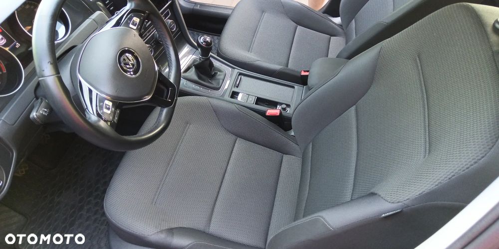 Volkswagen Golf 1.5 TSI BMT Comfortline - 15
