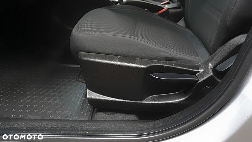 Fiat Tipo 1.4 16v Lounge EU6d - 30