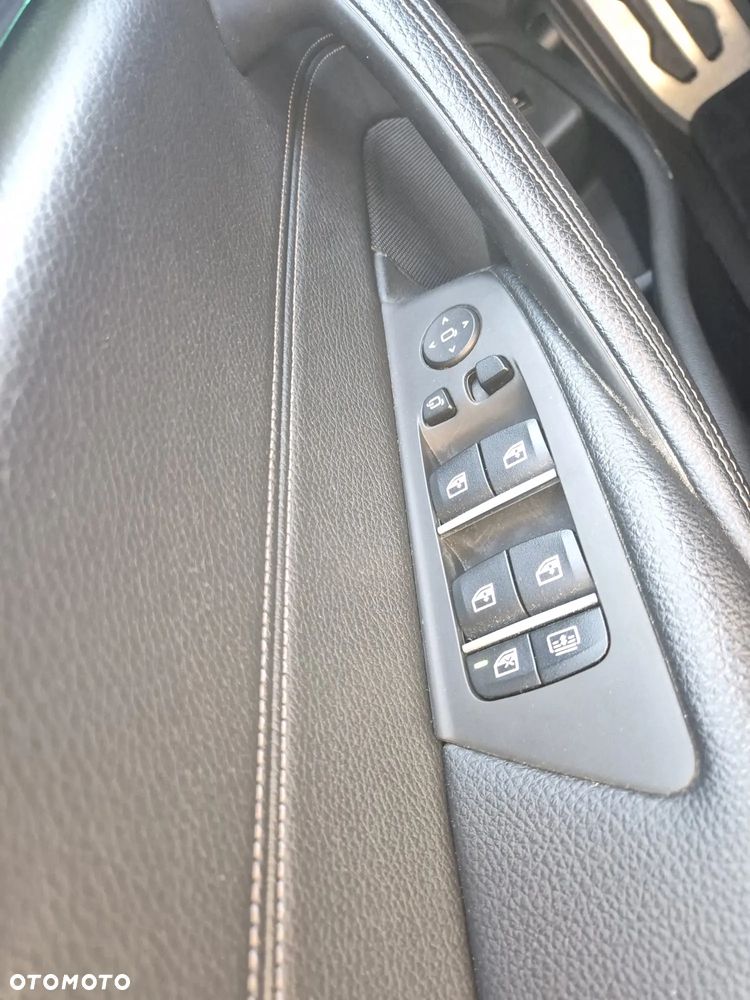 BMW Seria 5 520i M Sport Edition - 19