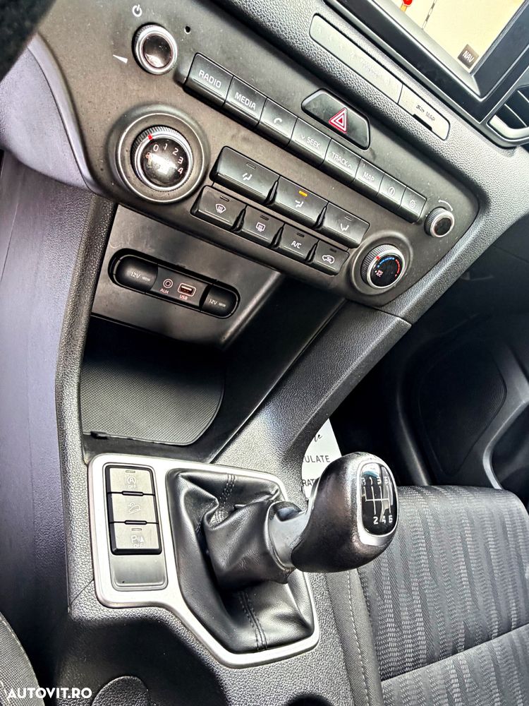 Kia Sportage 1.7 CRDI 2WD ISG Spirit - 22
