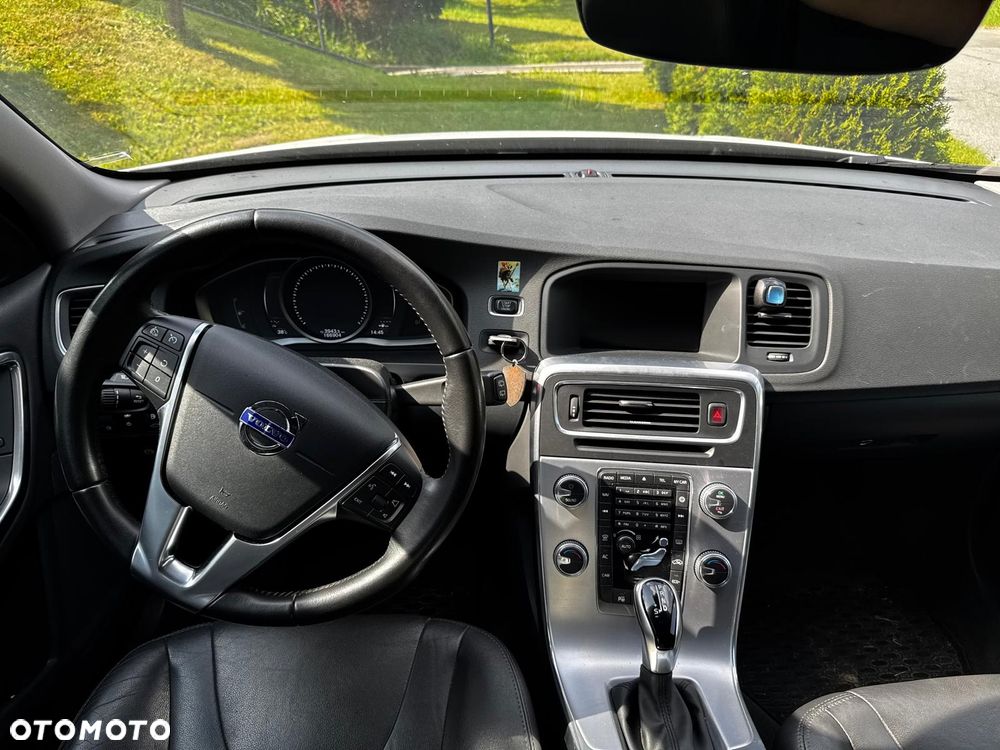 Volvo V60 D2 Drive-E Dynamic Edition (Momentum) - 13