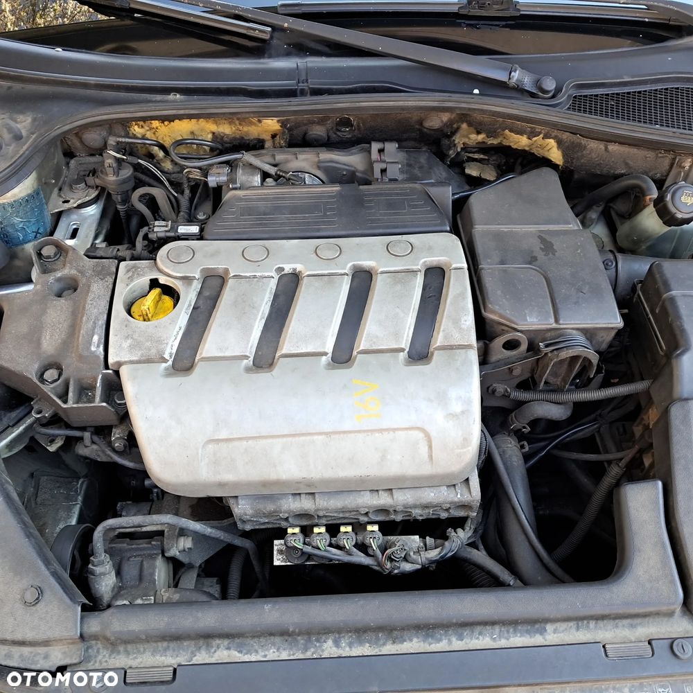 Renault Laguna Grandtour 1.8 Privilege - 12