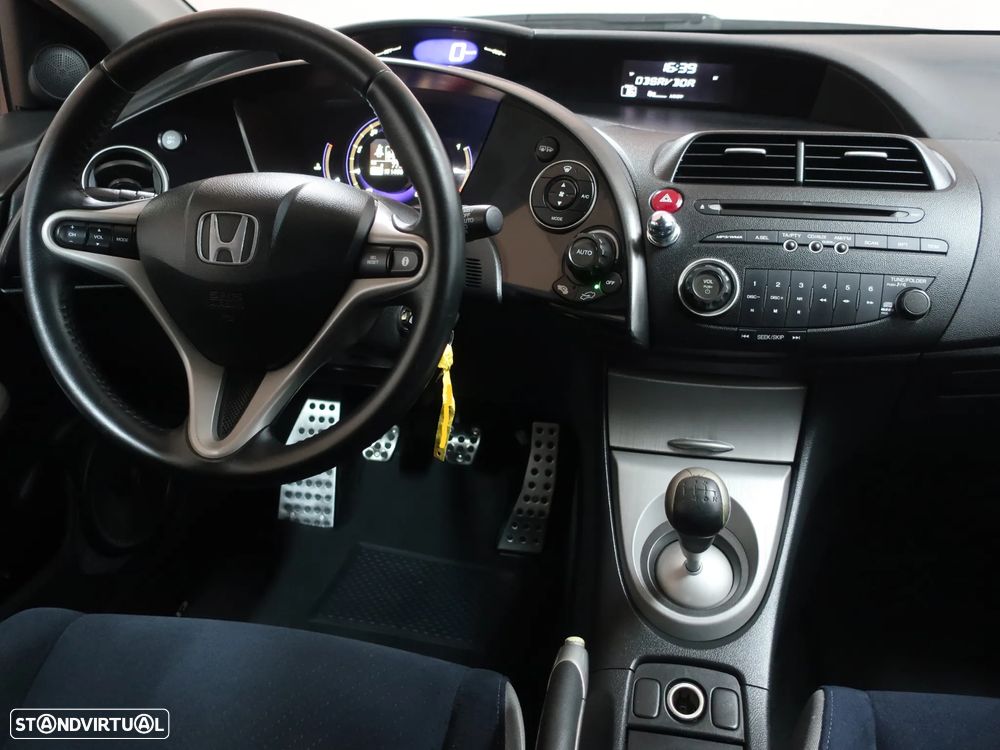Honda Civic 1.4 Sport - 17