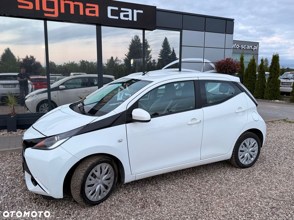 Toyota Aygo x-clusive Style Selection - 12