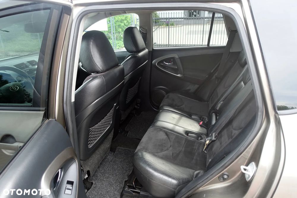 Toyota RAV4 2.2 D-4D 4x4 Sol - 15