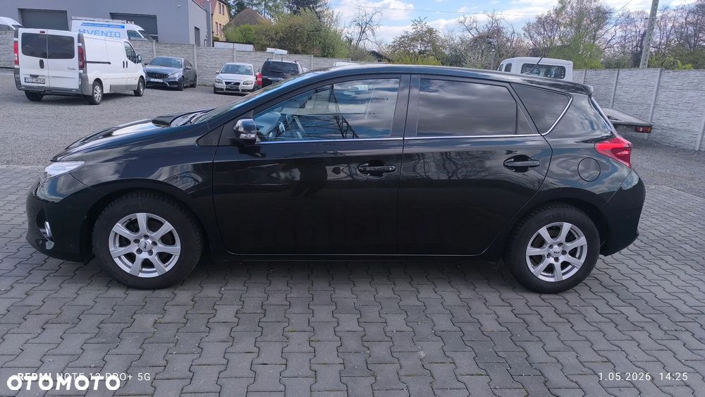 Toyota Auris 1.33 VVT-i Terra - 4