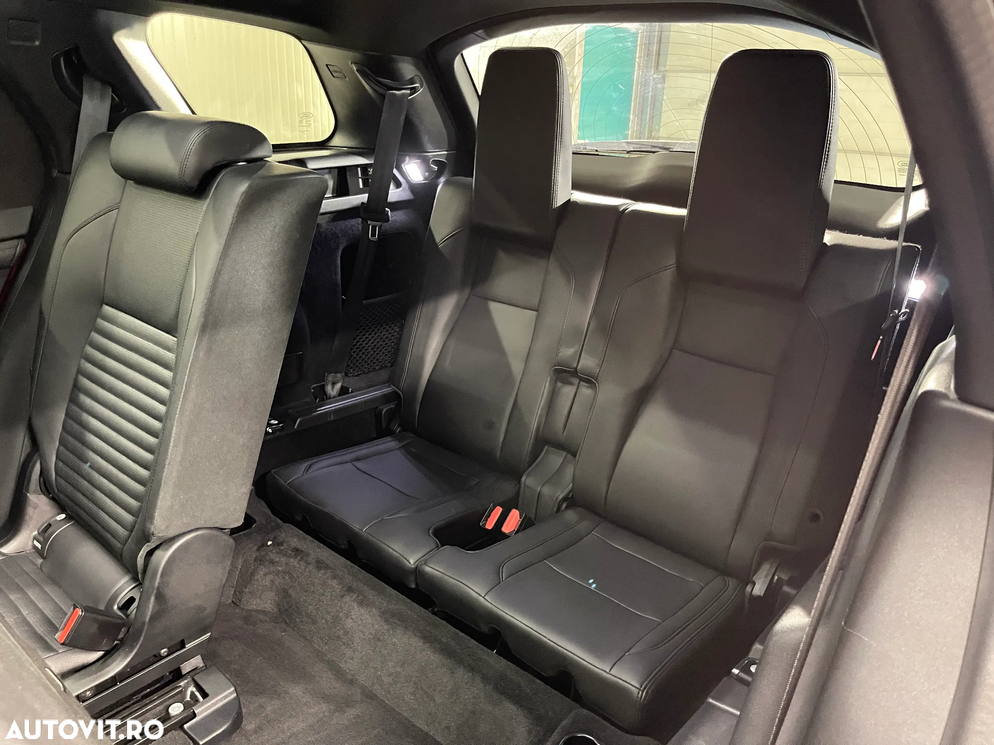 Land Rover Discovery Sport 2.0 P200 MHEV - 12