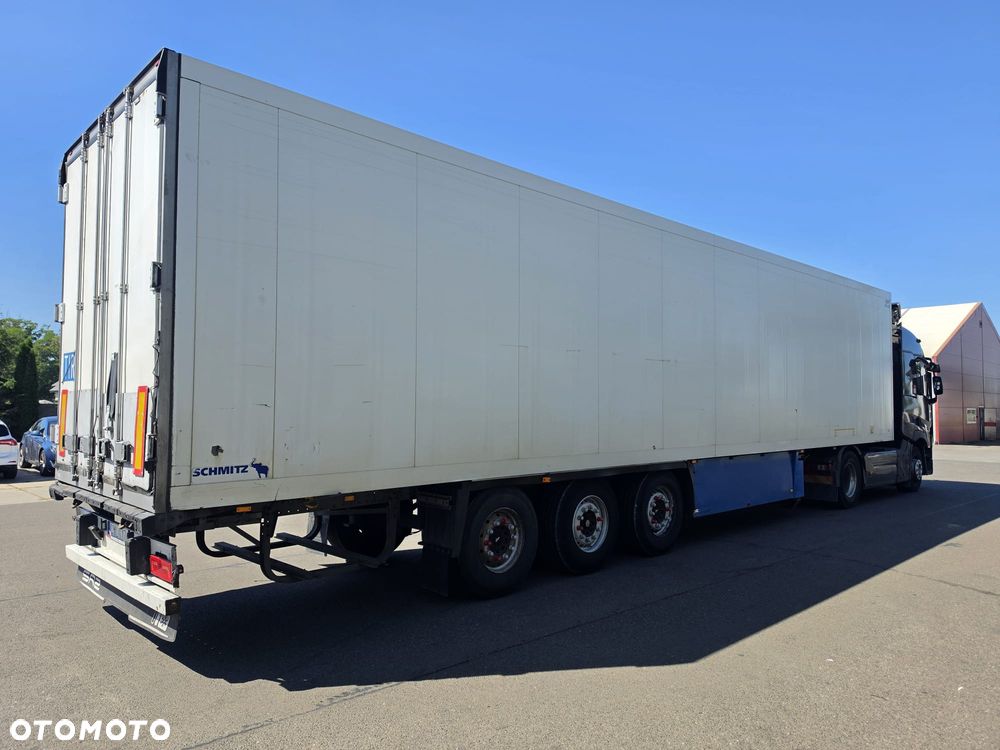 Schmitz Cargobull SKO 24/L - 1