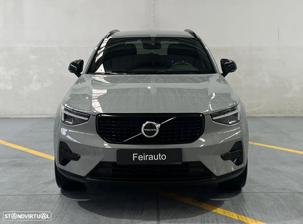 Volvo XC 40 2.0 B3 Plus Dark - 7