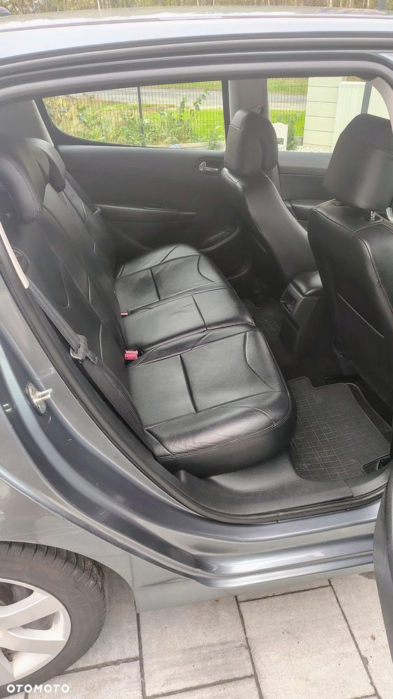 Peugeot 308 1.6 Premium Plus - 28