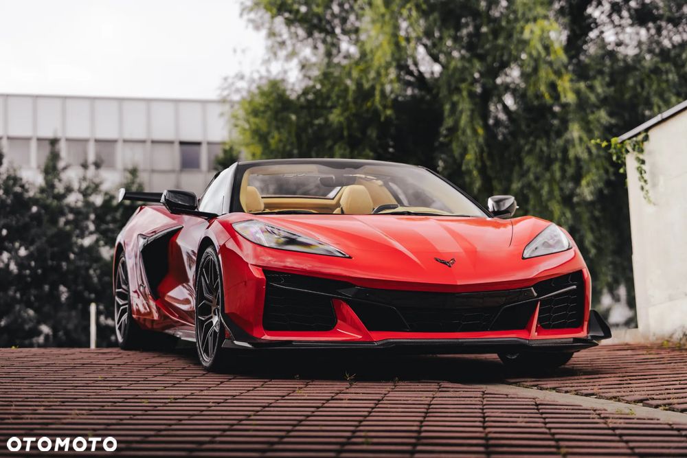 Chevrolet Corvette - 34