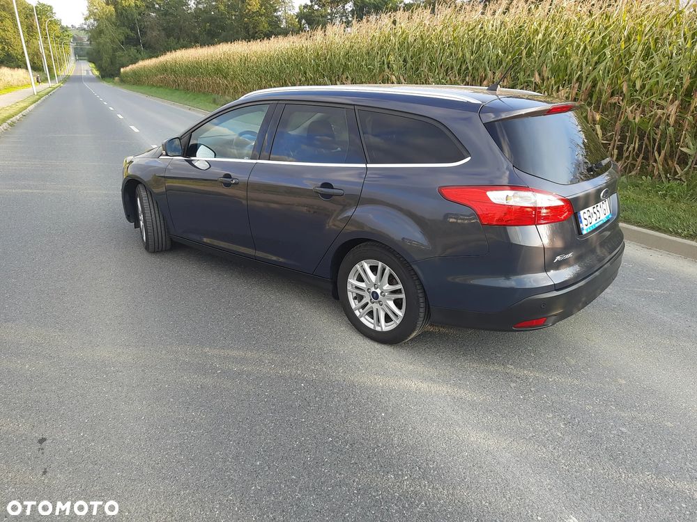 Ford Focus 1.0 EcoBoost STart-Stopp-System TITANIUM - 2