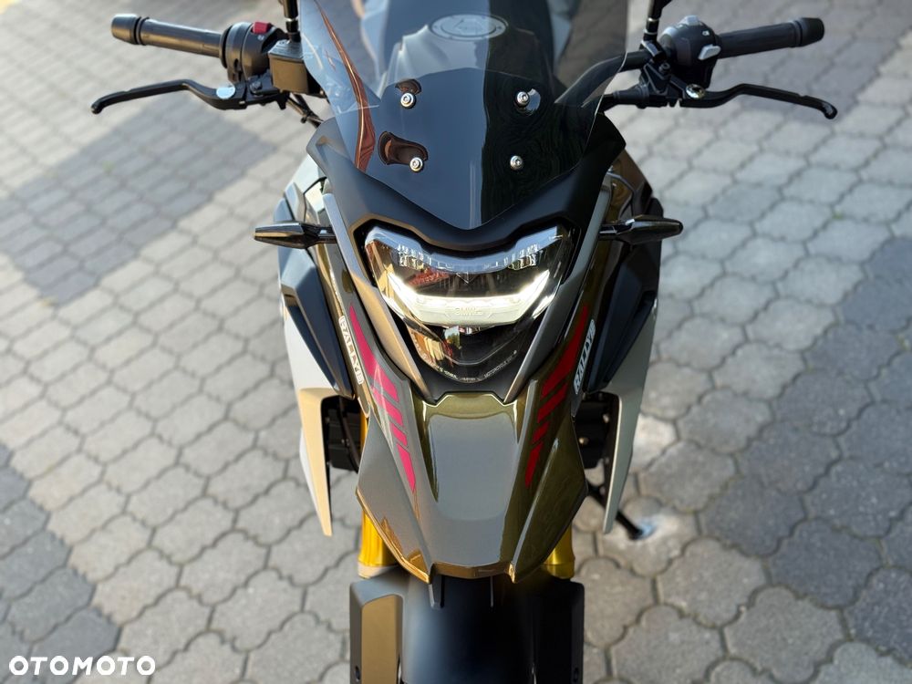 BMW G - 24