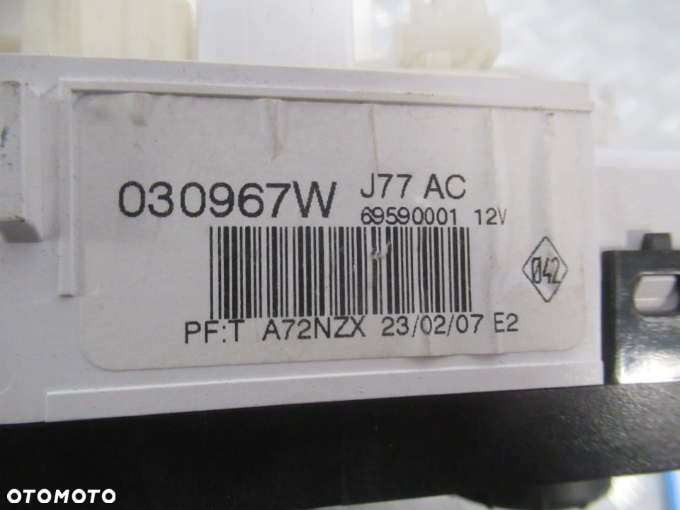 PANEL STEROWANIA NAWIEWEM KLIMATYZACJĄ RENAULT CLIO III 3 MODUS - 5