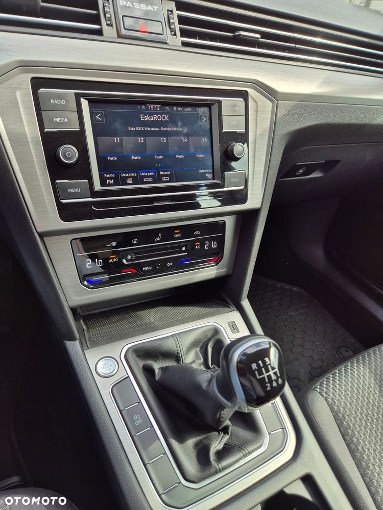 Volkswagen Passat 2.0 TDI EVO Essence - 21