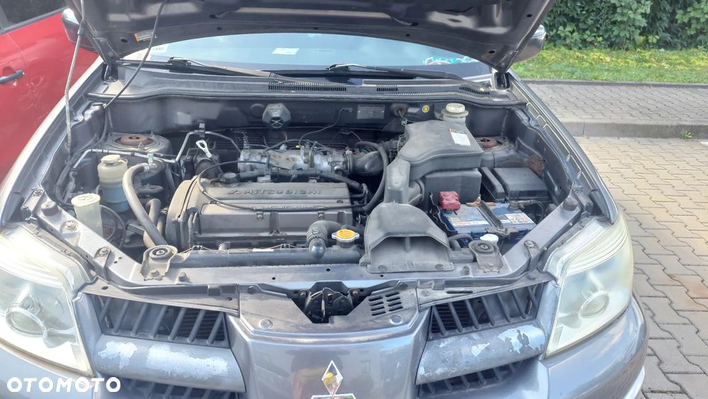 Mitsubishi Outlander - 5