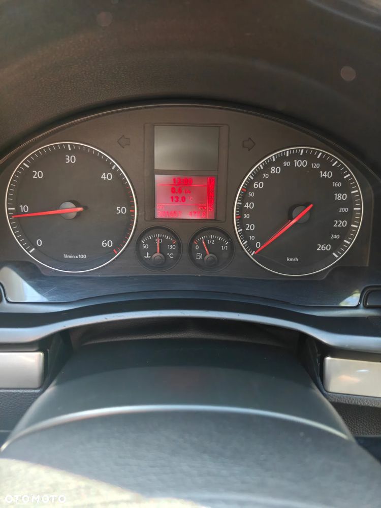 Volkswagen Golf - 13