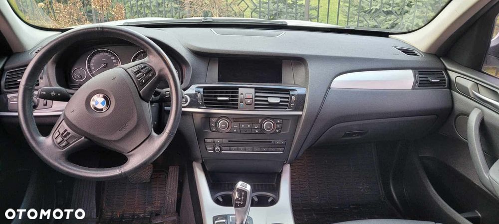 BMW X3 xDrive28i xLine - 15