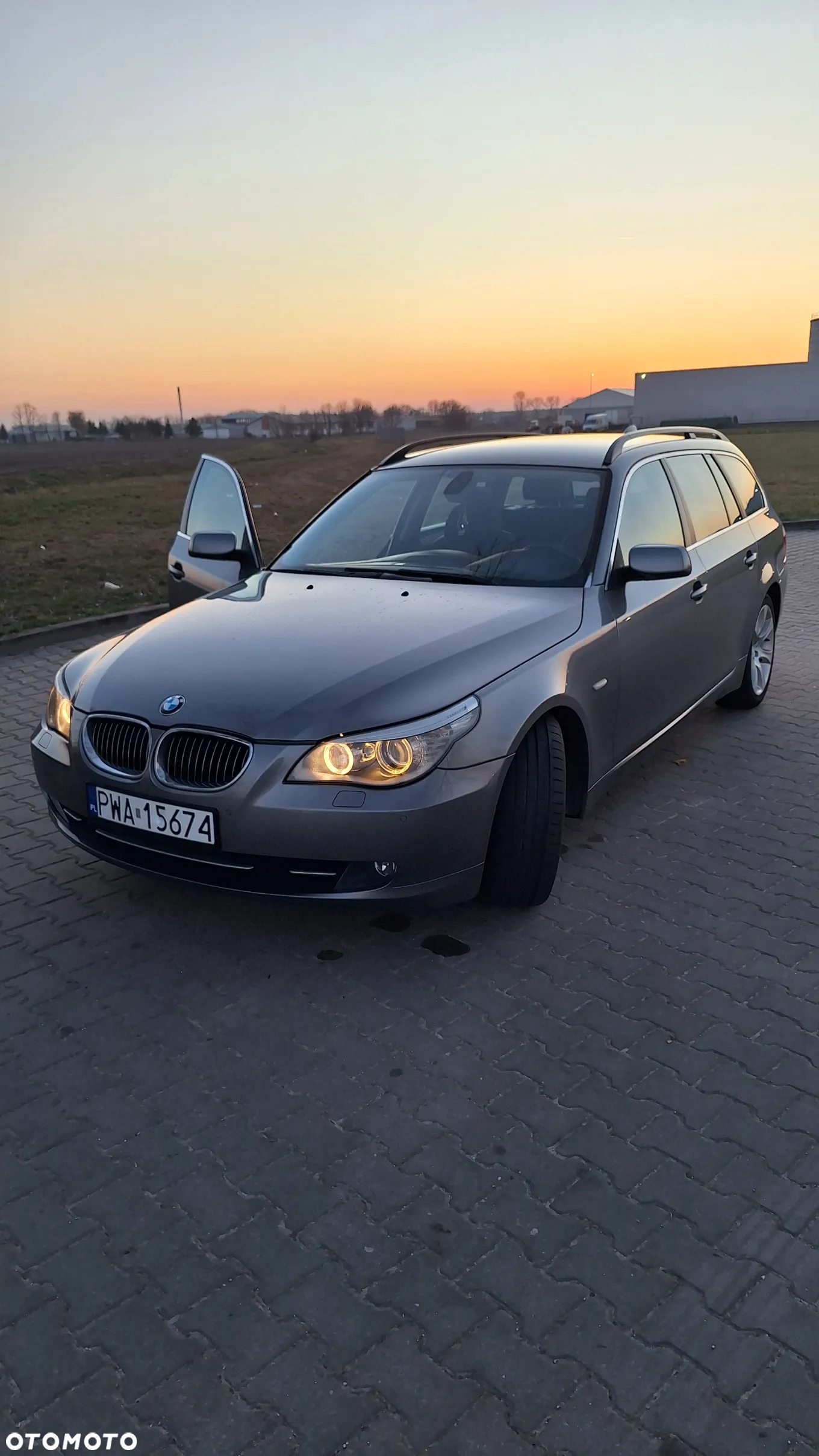 BMW Seria 5 530d Touring - 11
