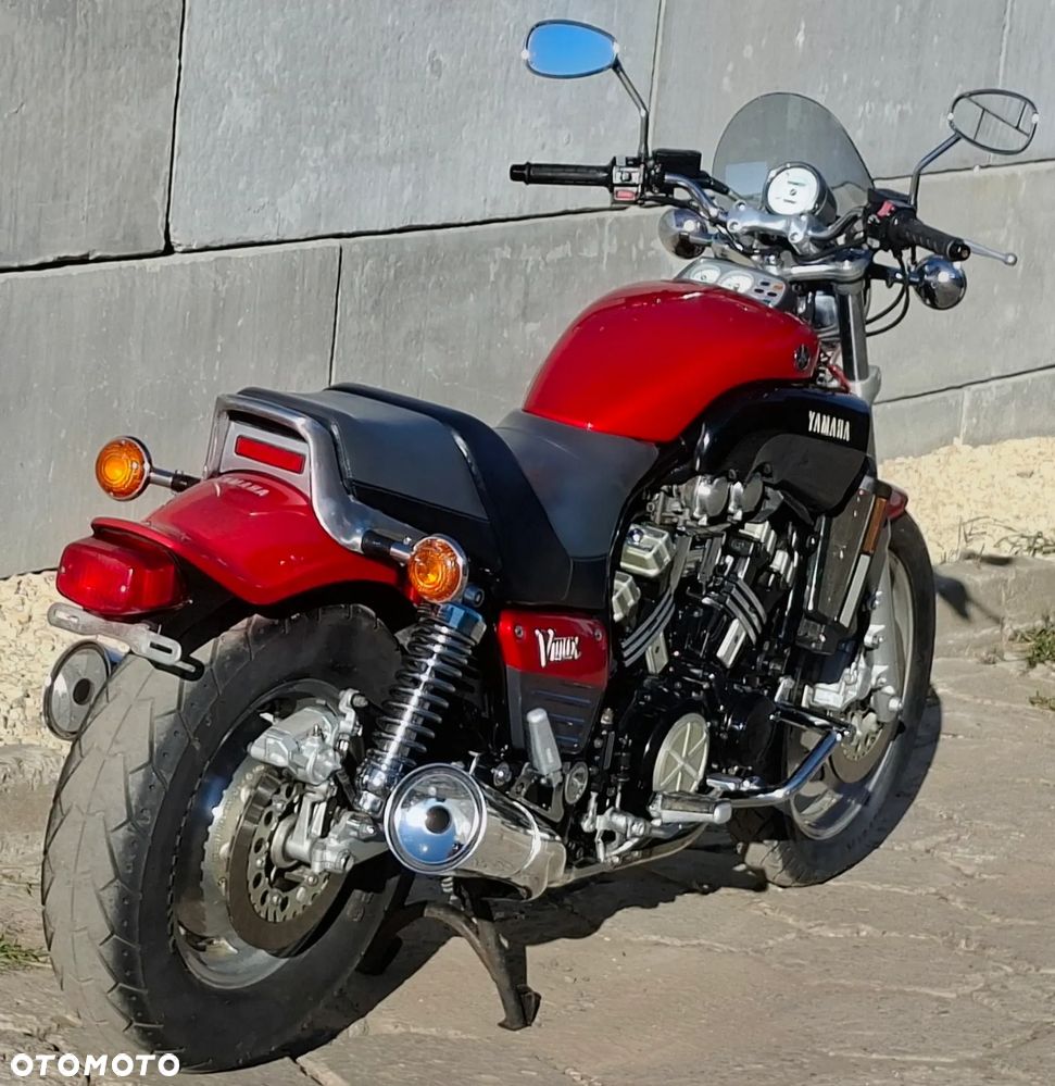 Yamaha V-MAX - 11
