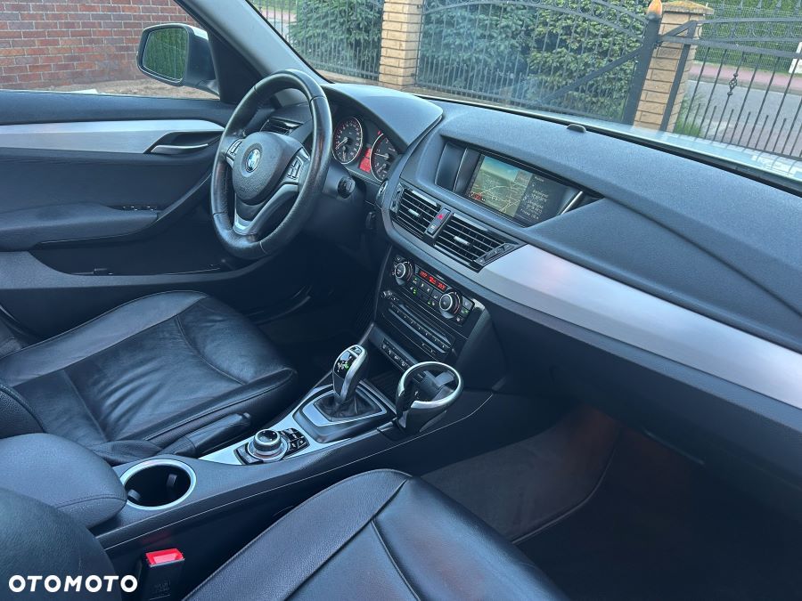 BMW X1 xDrive20d Sport Line - 18