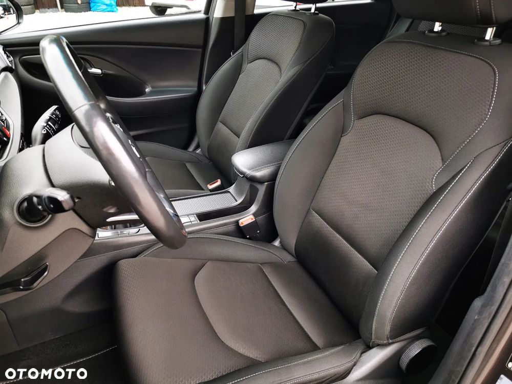 Hyundai i30 1.4 T-GDI Intro Edition - 10