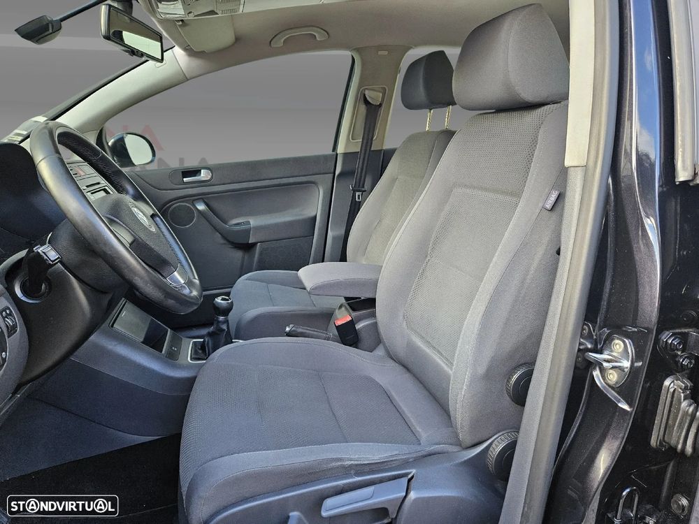 VW Golf Plus 1.9 TDi Trendline AC - 27