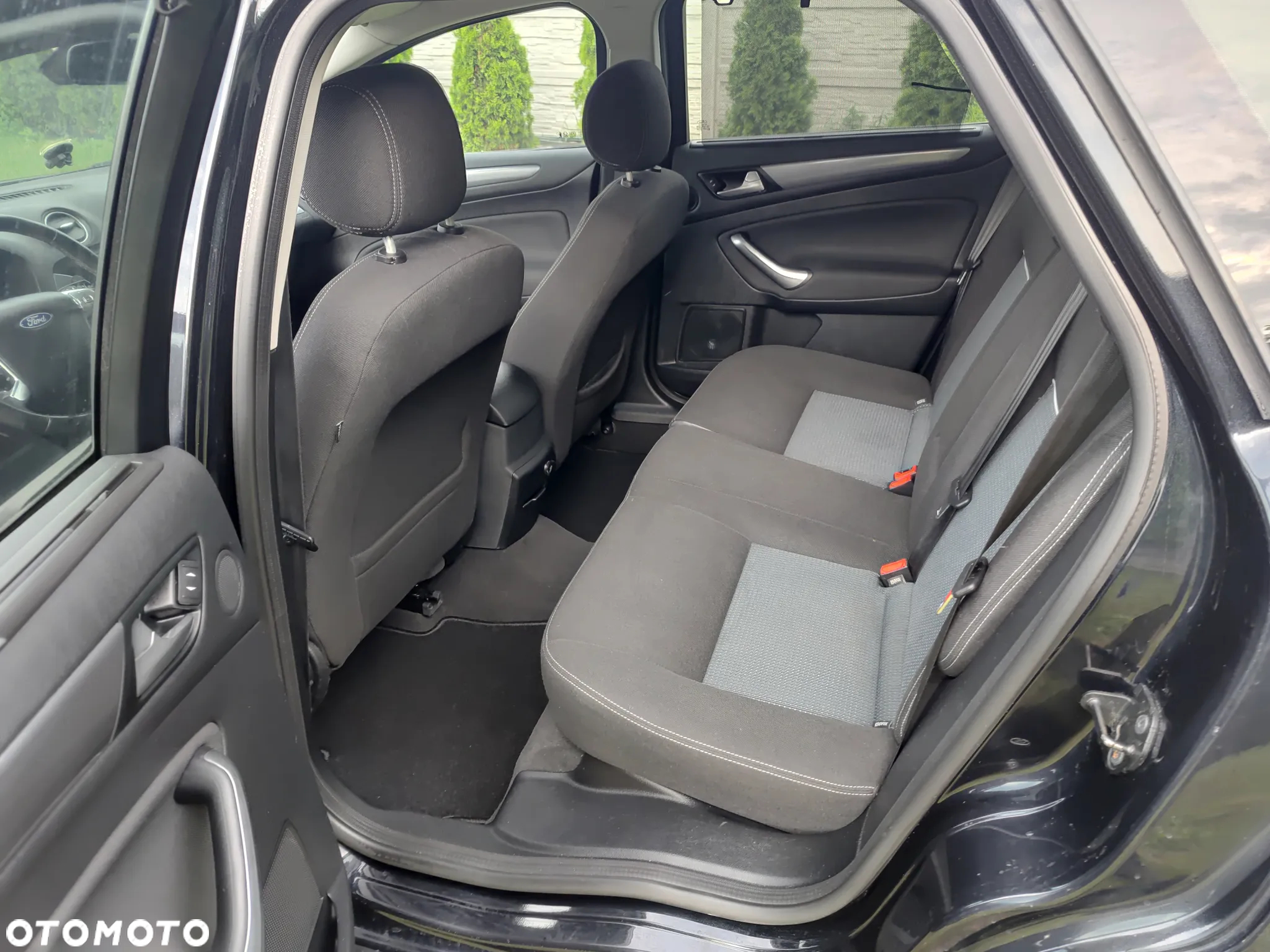 Ford Mondeo 1.6 Ambiente - 15