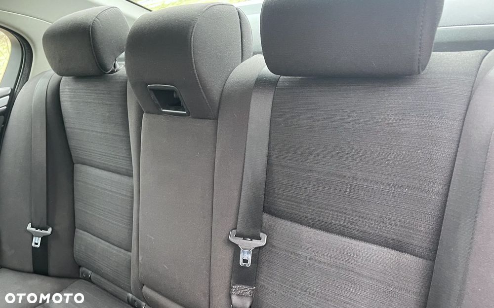 BMW Seria 5 525d - 14