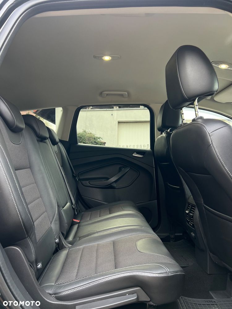 Ford Kuga 2.0 TDCi 4x4 Titanium - 19