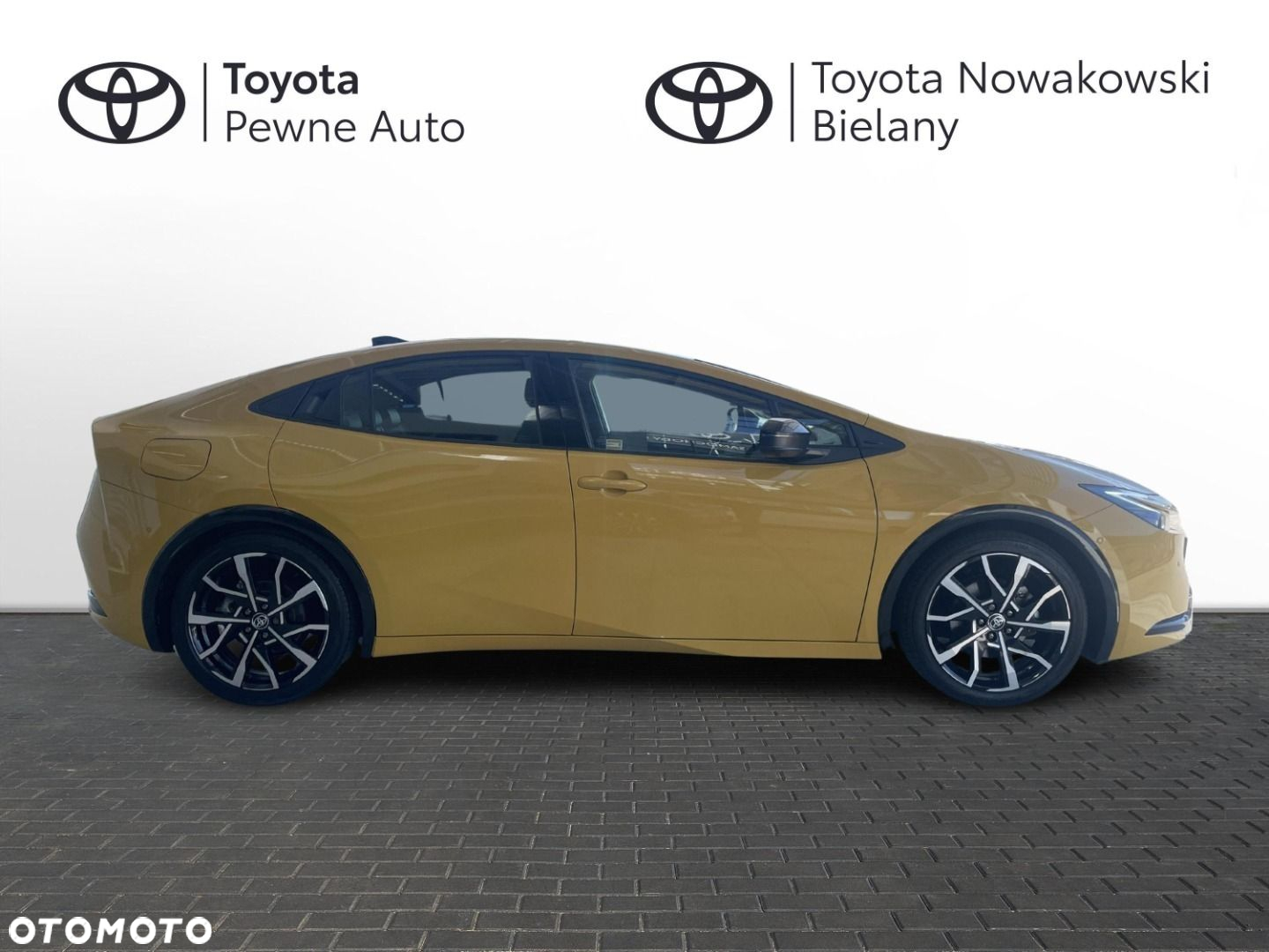 Toyota Prius - 30