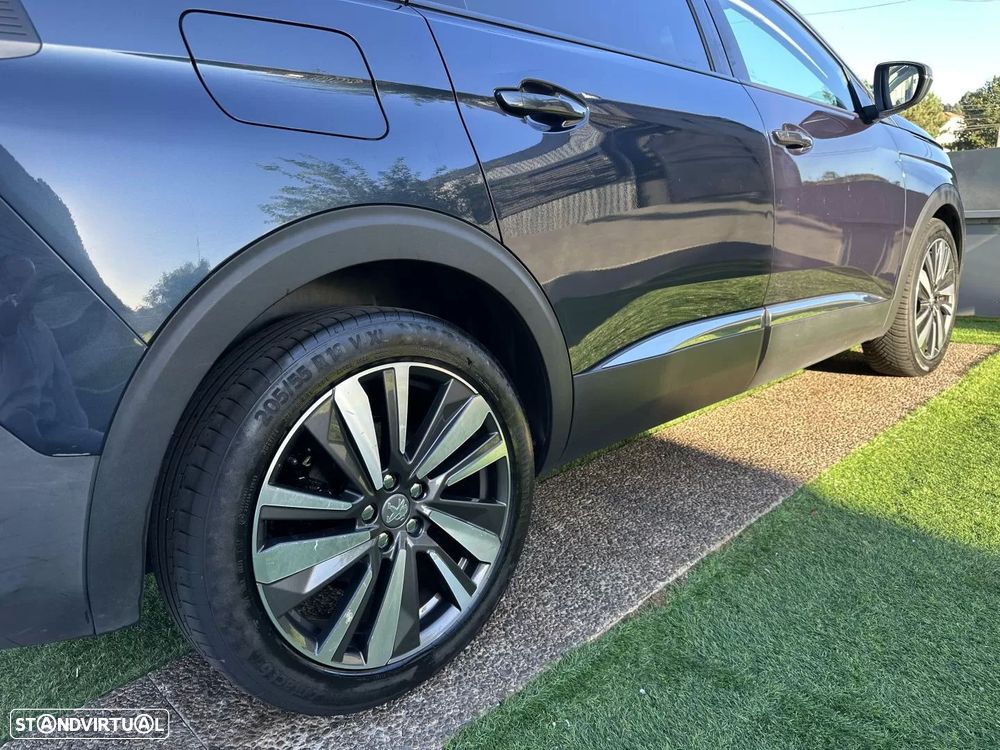 Peugeot 5008 1.2 PureTech Allure Pack - 21
