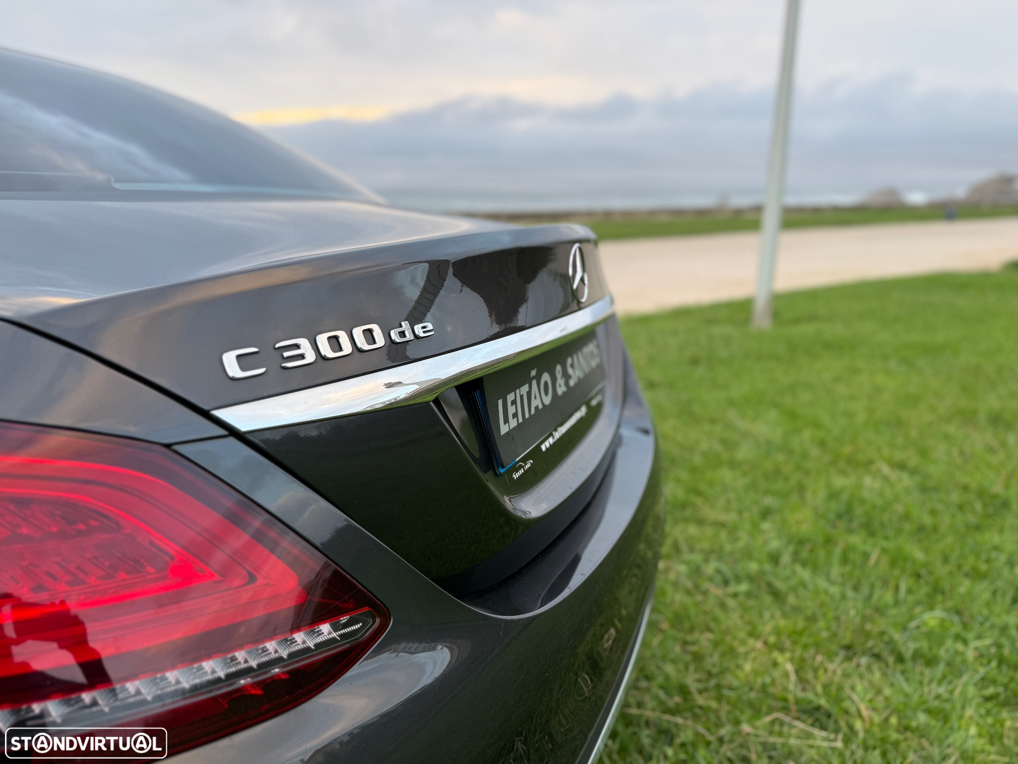 Mercedes-Benz C 300 de AMG Line - 48