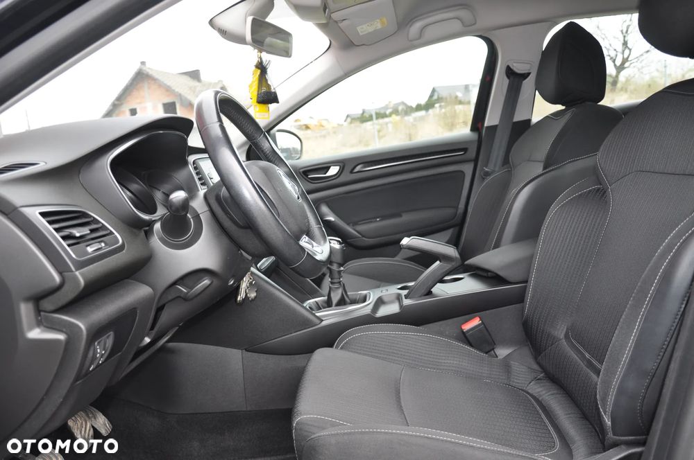Renault Megane 1.6 SCe Life - 24