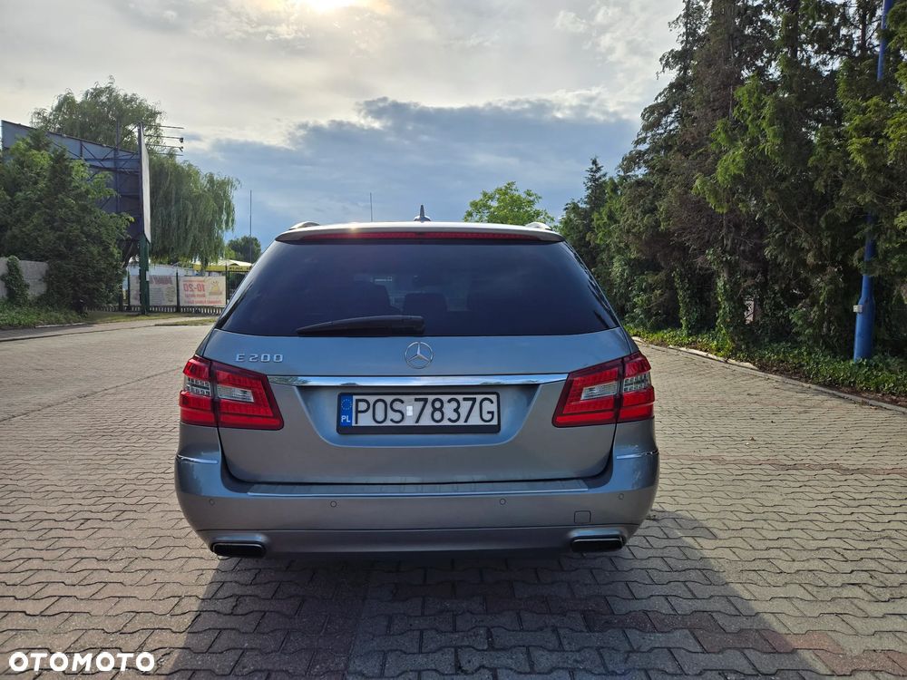 Mercedes-Benz Klasa E 200 BlueEFFICIENCY 7G-TRONIC Avantgarde - 5