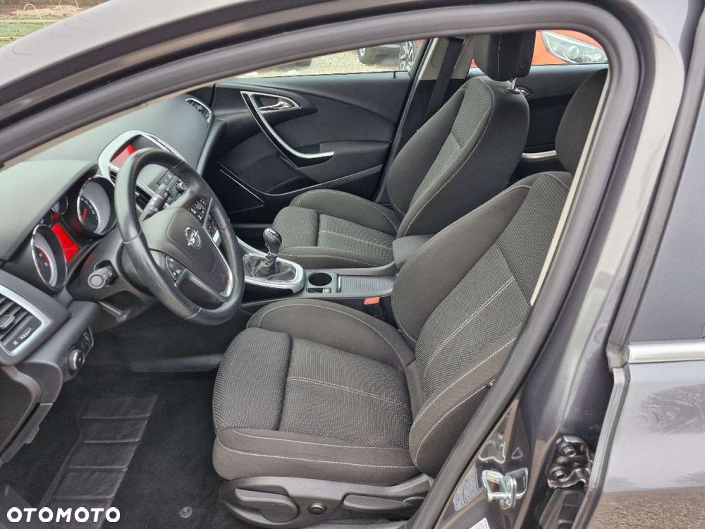 Opel Astra 1.4 Turbo Cosmo - 14