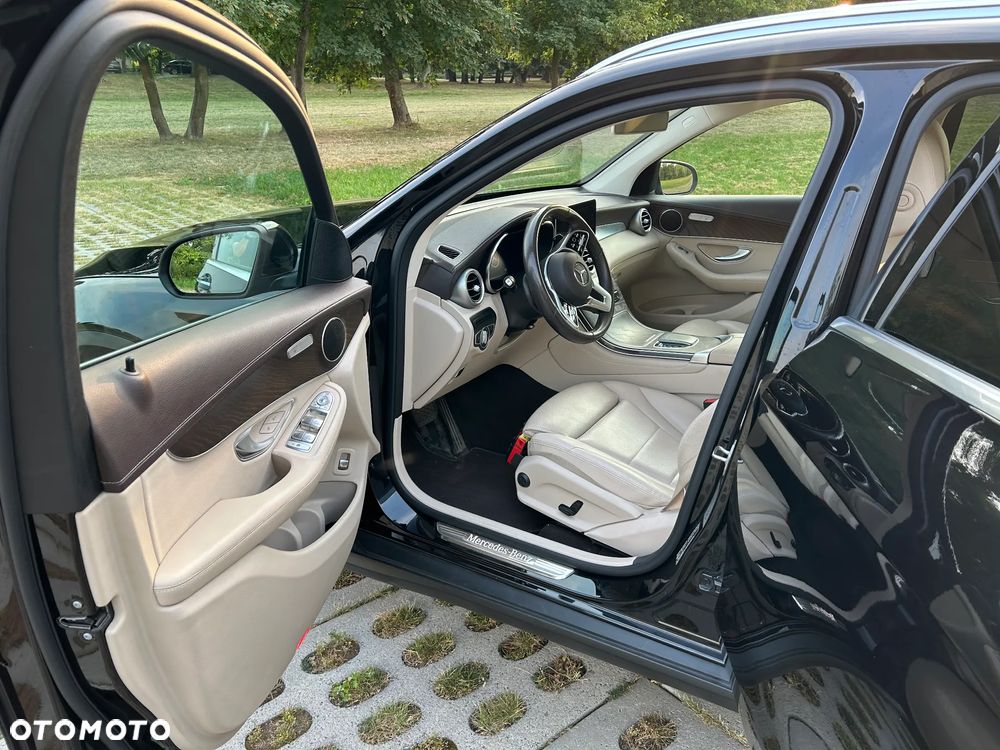 Mercedes-Benz GLC 200 4-Matic - 4
