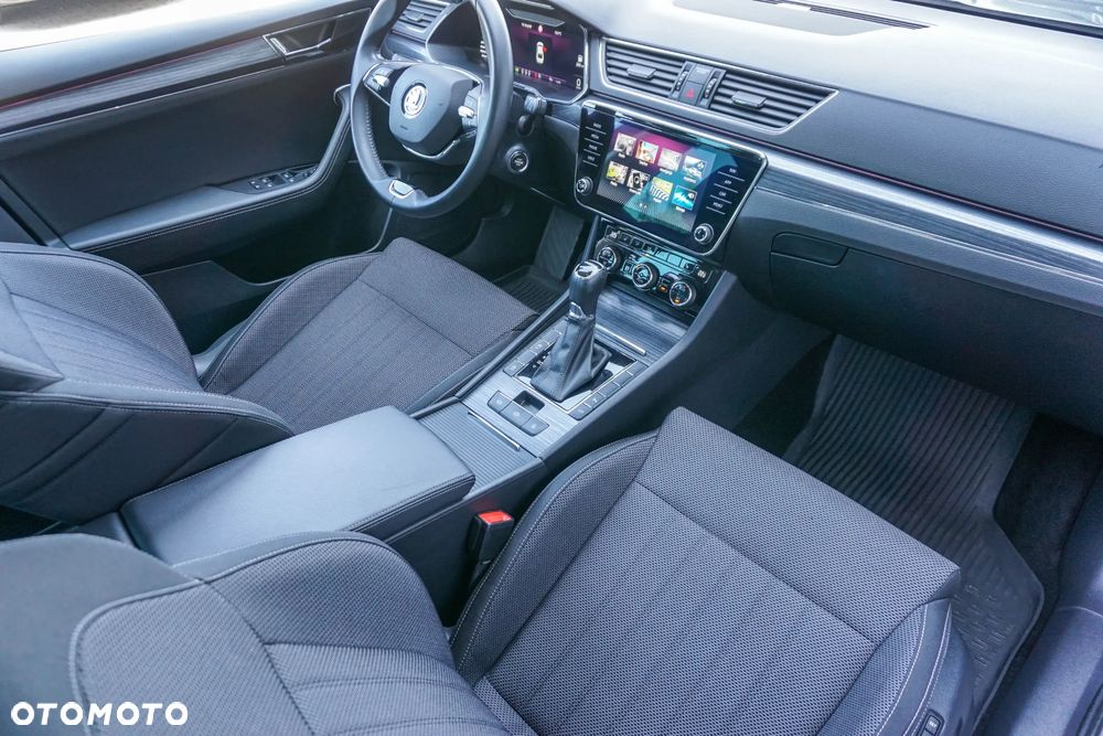 Skoda Superb 2.0 TSI Style DSG - 31