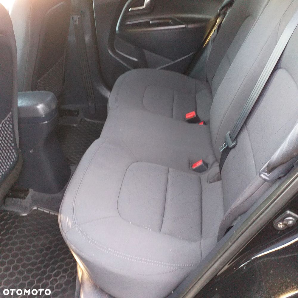 Kia Rio - 23