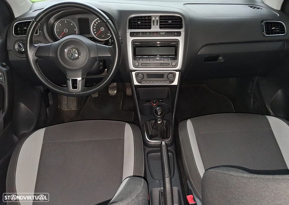 VW Polo 1.6 TDI Blue Motion Life - 13