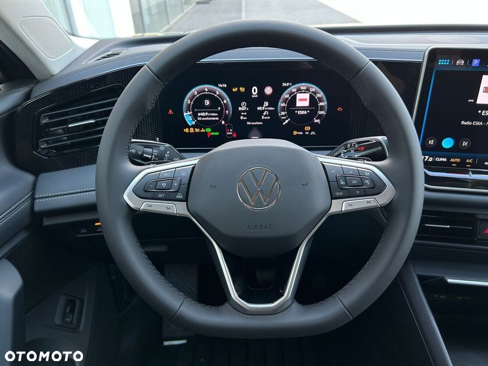 Volkswagen Tiguan - 14