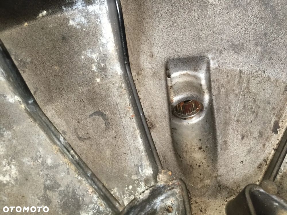 DEKIEL POKRYWA SPRZĘGŁA TRIUMPH TIGER 1050 1261320 - 11