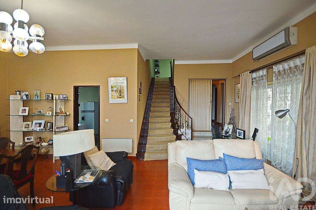 Casa / Villa T6 em Mafra de 390,00 m2 - Grande imagem: 3/12