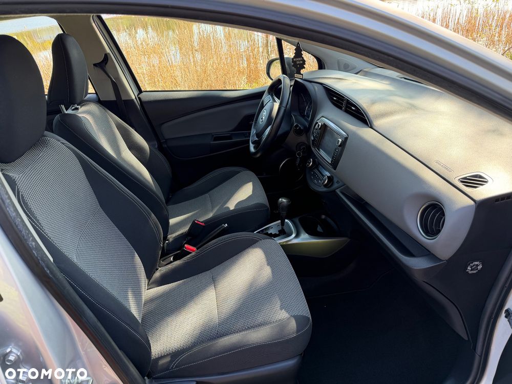 Toyota Yaris - 11