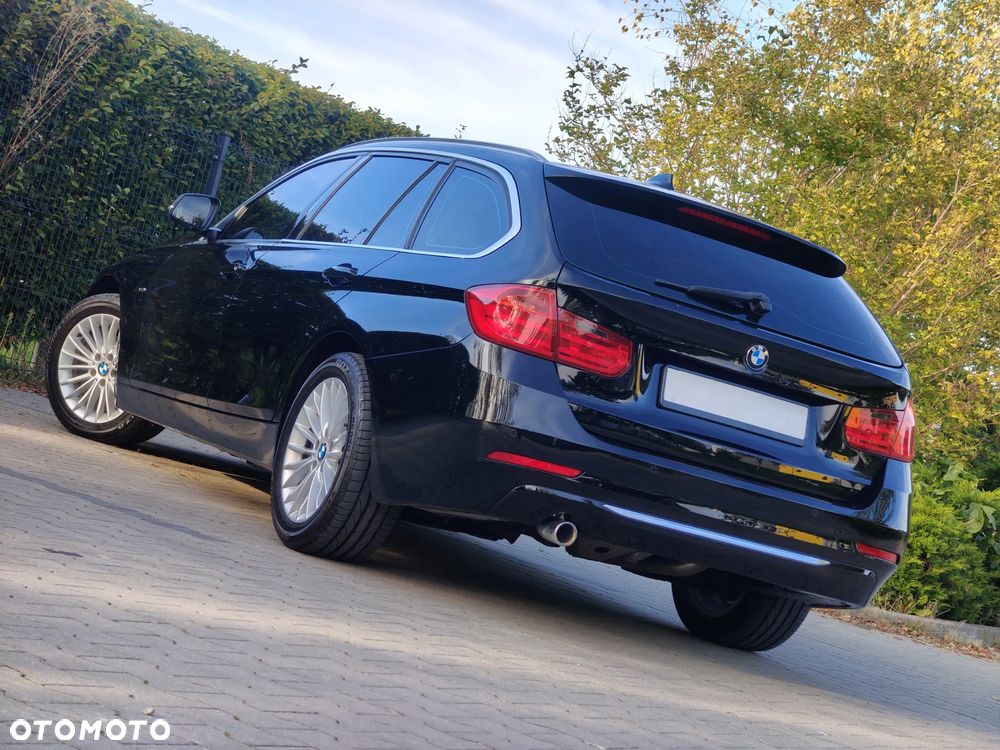 BMW Seria 3 318d Luxury Line - 22