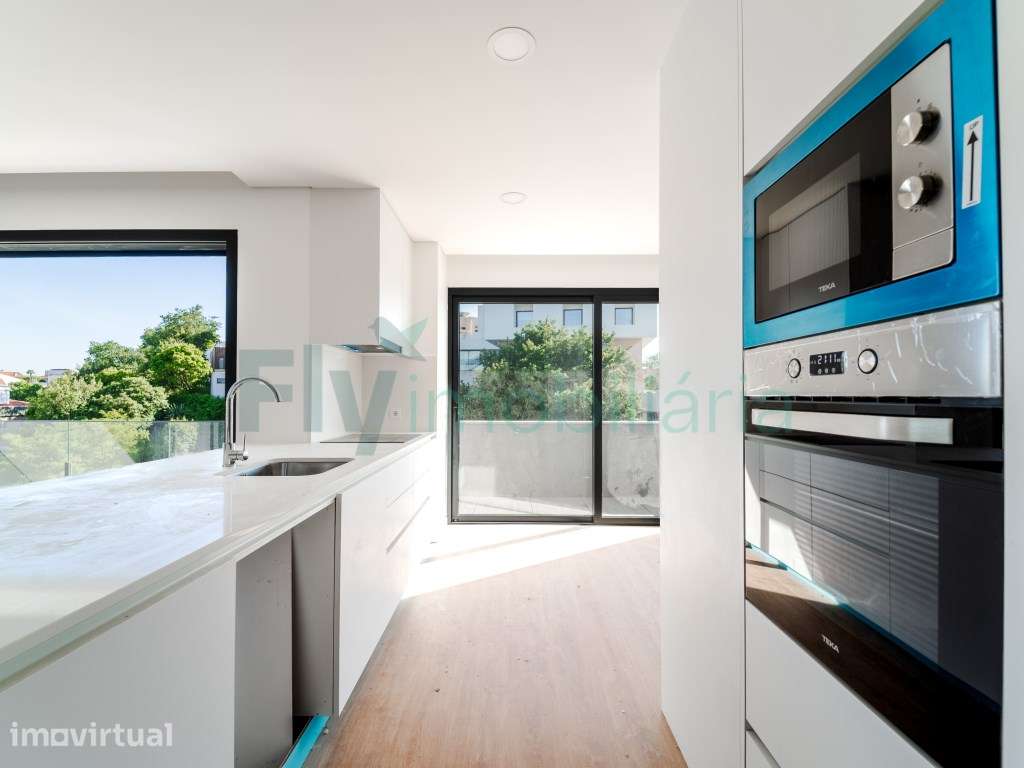 Apartamento T3 com excelente áreas em zona central de Lousada - Grande imagem: 4/60