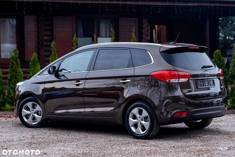Kia Carens 1.7 CRDi L 7os - 10